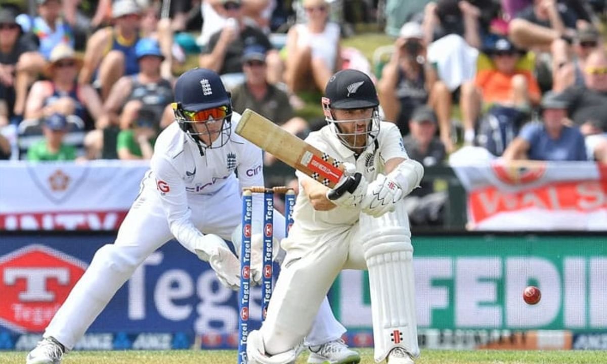 England Fight Back as Kane Williamson Falls for 93 in First Test