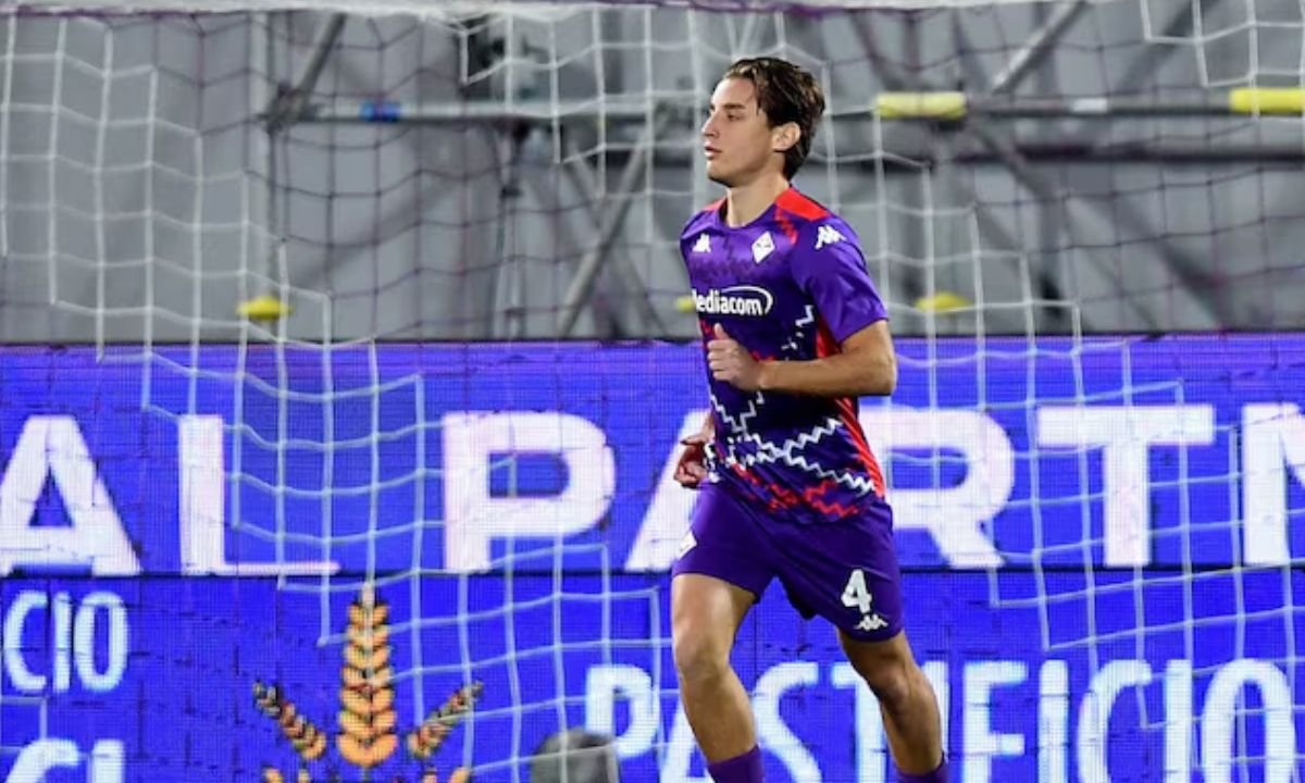 Fiorentina midfielder Bove released from hospital after medical treatment.