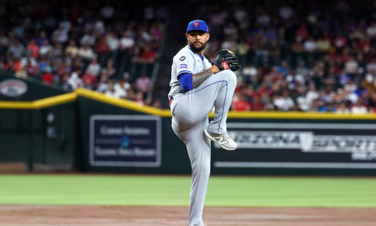 Mets sign LHP Sean Manaea to 3-year, $75M deal.