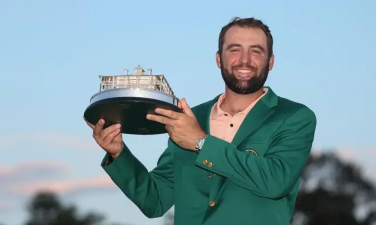 Scheffler Equals Woods with Third Prestigious PGA Tour Award